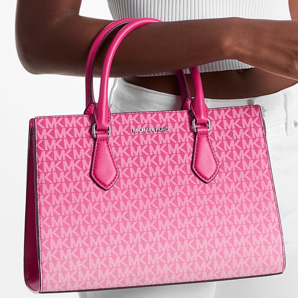 Michael Kors Sheila Medium Ombré Signature Logo Satchel
DRAGONFRUIT
NWT - Picture 4 of 16